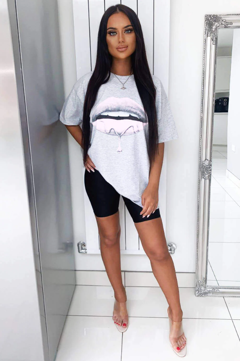 Grey Pink Lip T-Shirt - Swimclubus